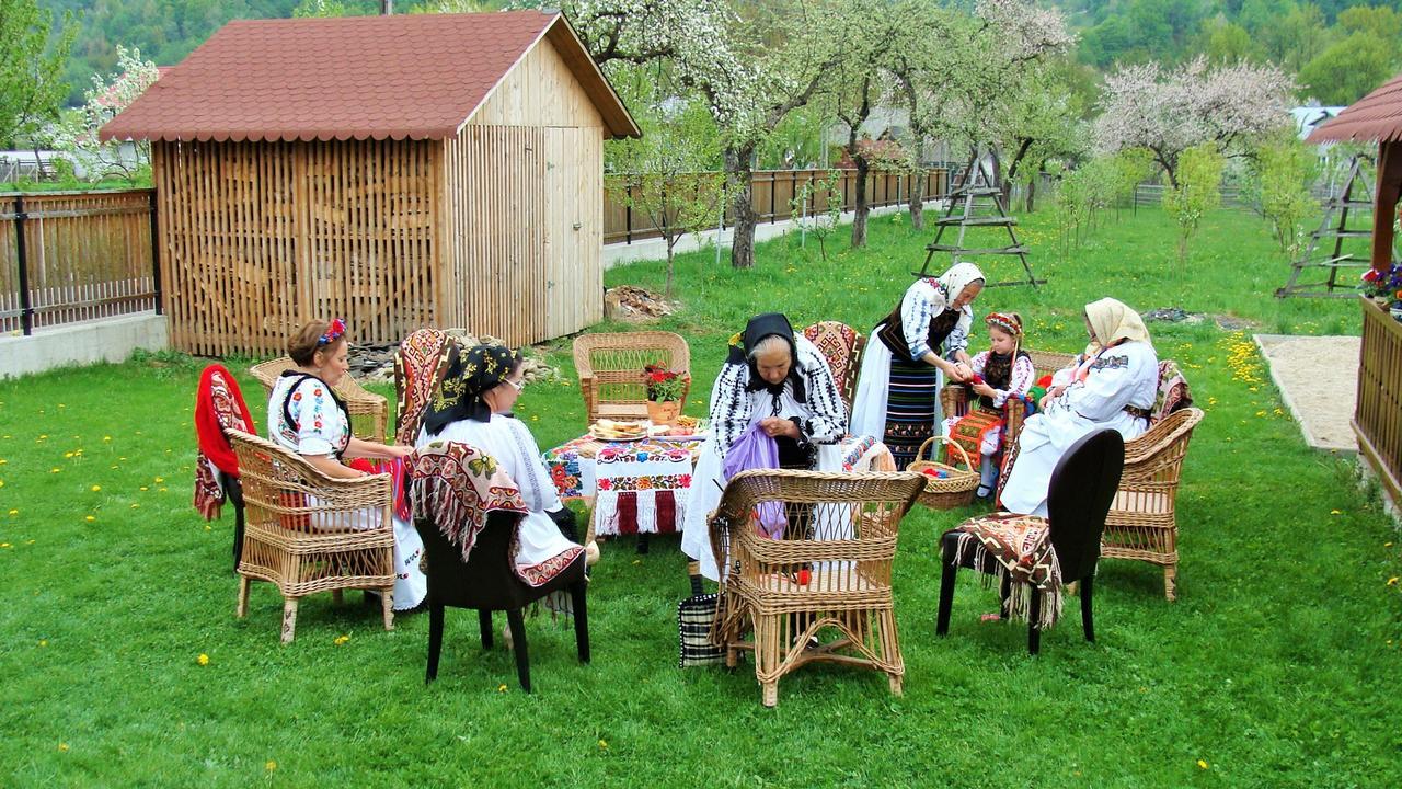 Pensiunea Rares Bistrita Bargaului Buitenkant foto